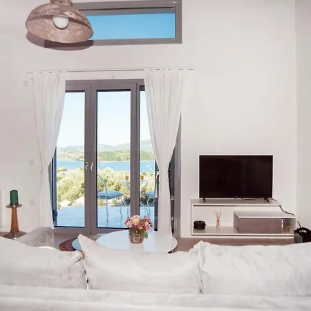 Laura_sea View_house
